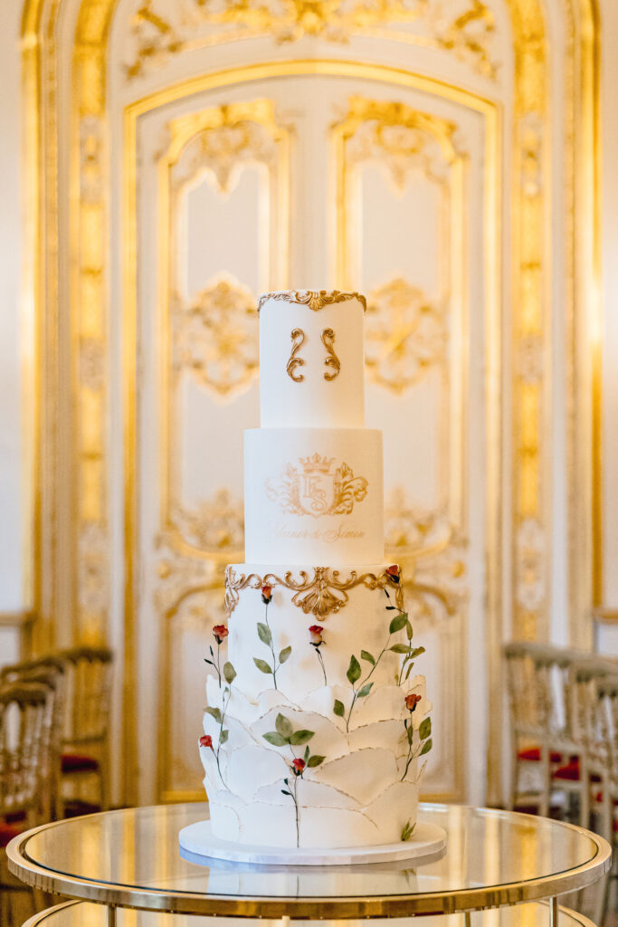 wedding cake gold and white